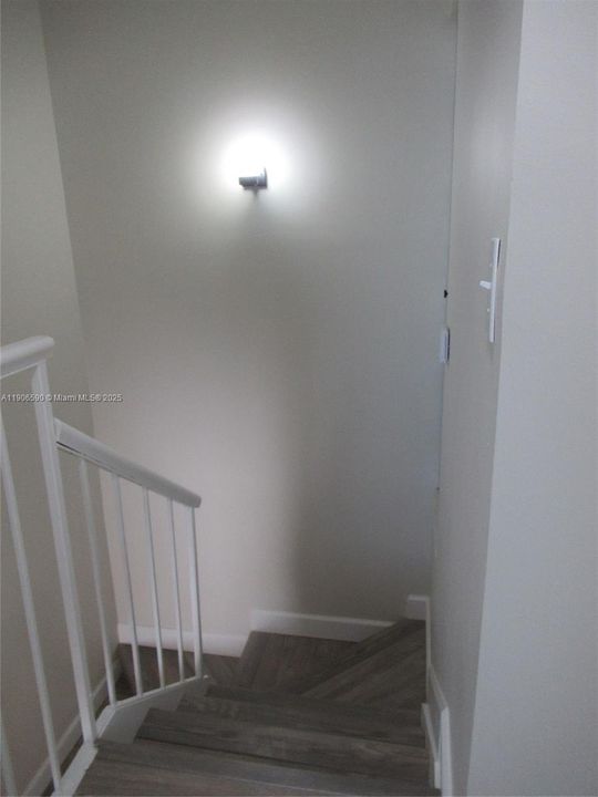 待售: $440,000 (2 贝兹, 2 浴室, 1000 平方英尺)