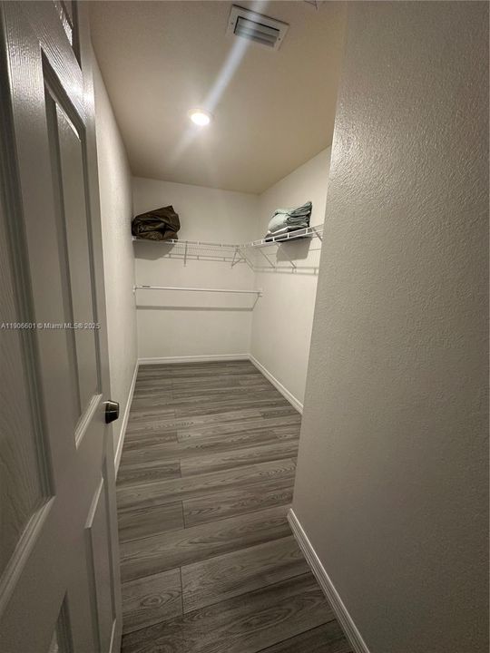 For Rent: $2,250 (3 beds, 2 baths, 0 Square Feet)