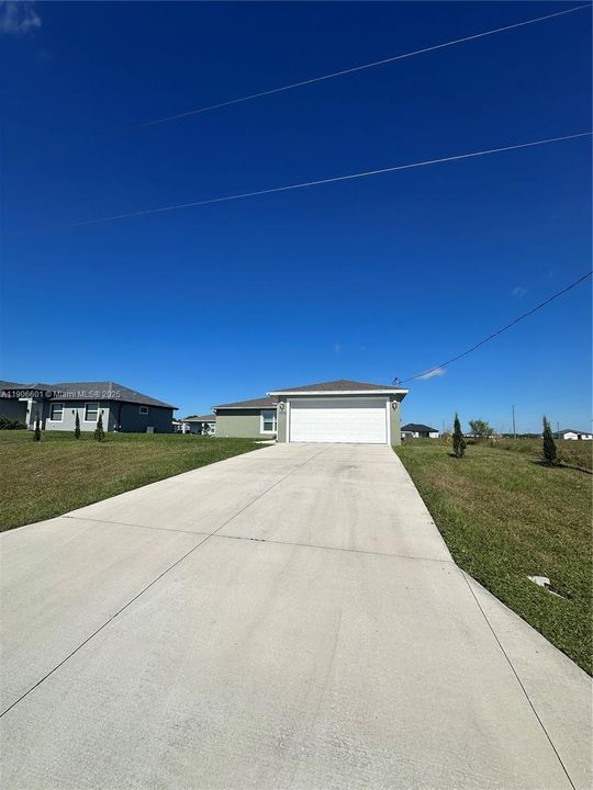 For Rent: $2,250 (3 beds, 2 baths, 0 Square Feet)