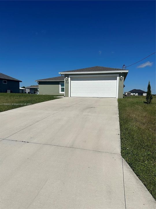 For Rent: $2,250 (3 beds, 2 baths, 0 Square Feet)