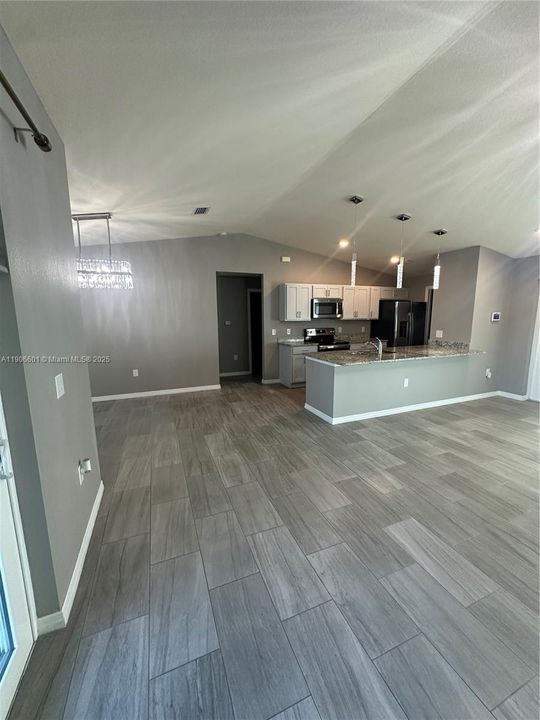 For Rent: $2,250 (3 beds, 2 baths, 0 Square Feet)