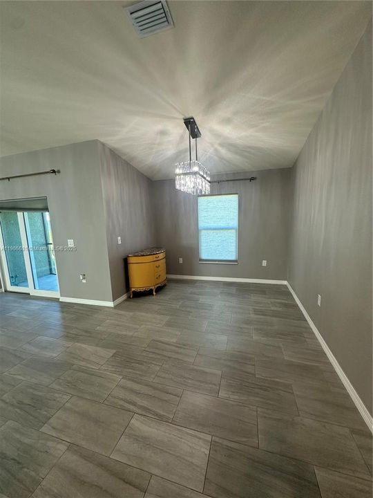 For Rent: $2,250 (3 beds, 2 baths, 0 Square Feet)