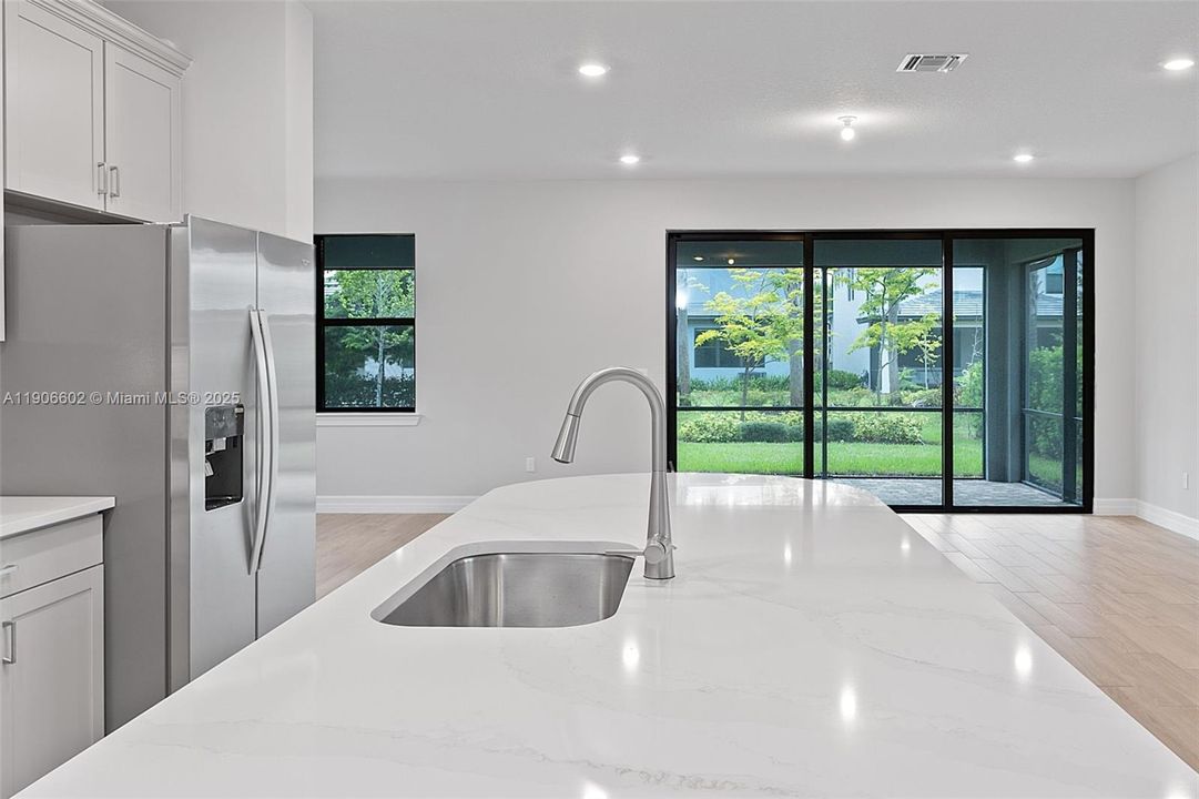 For Rent: $4,600 (3 beds, 2 baths, 2130 Square Feet)