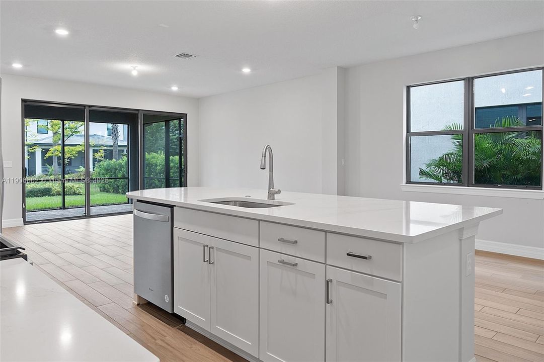 For Rent: $4,600 (3 beds, 2 baths, 2130 Square Feet)