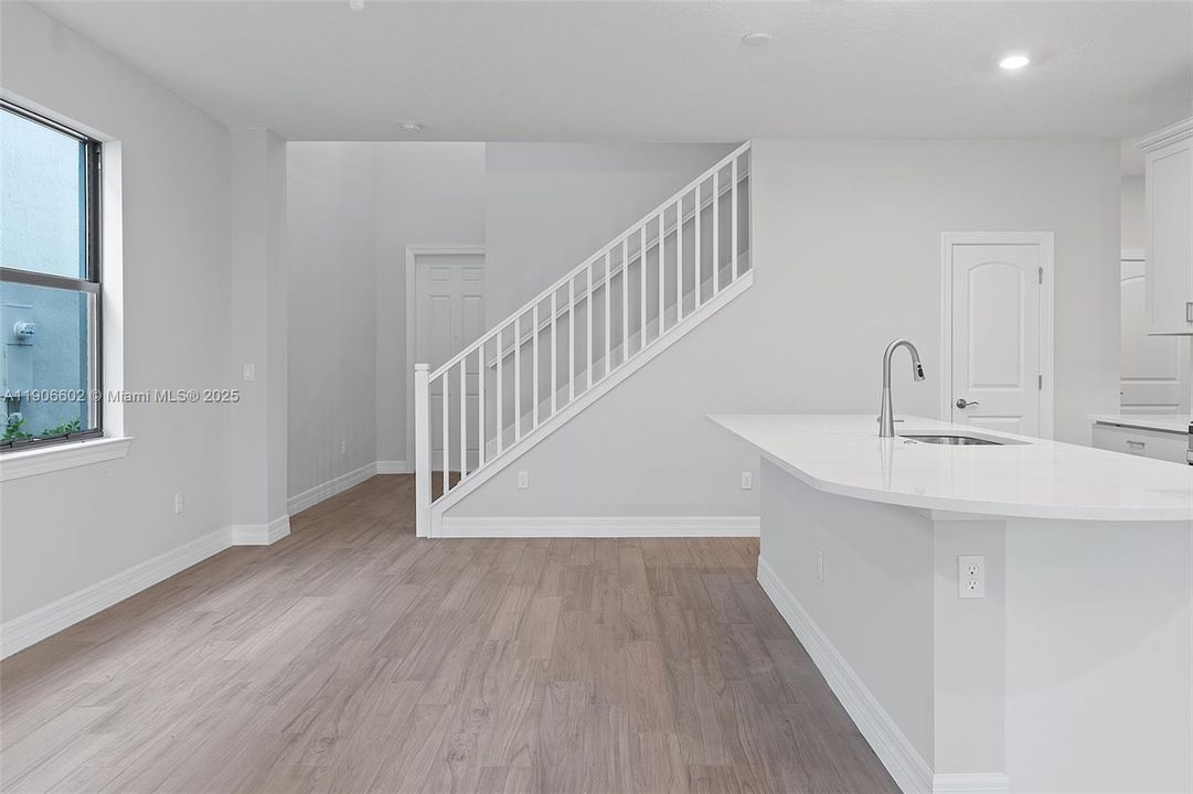 For Rent: $4,600 (3 beds, 2 baths, 2130 Square Feet)