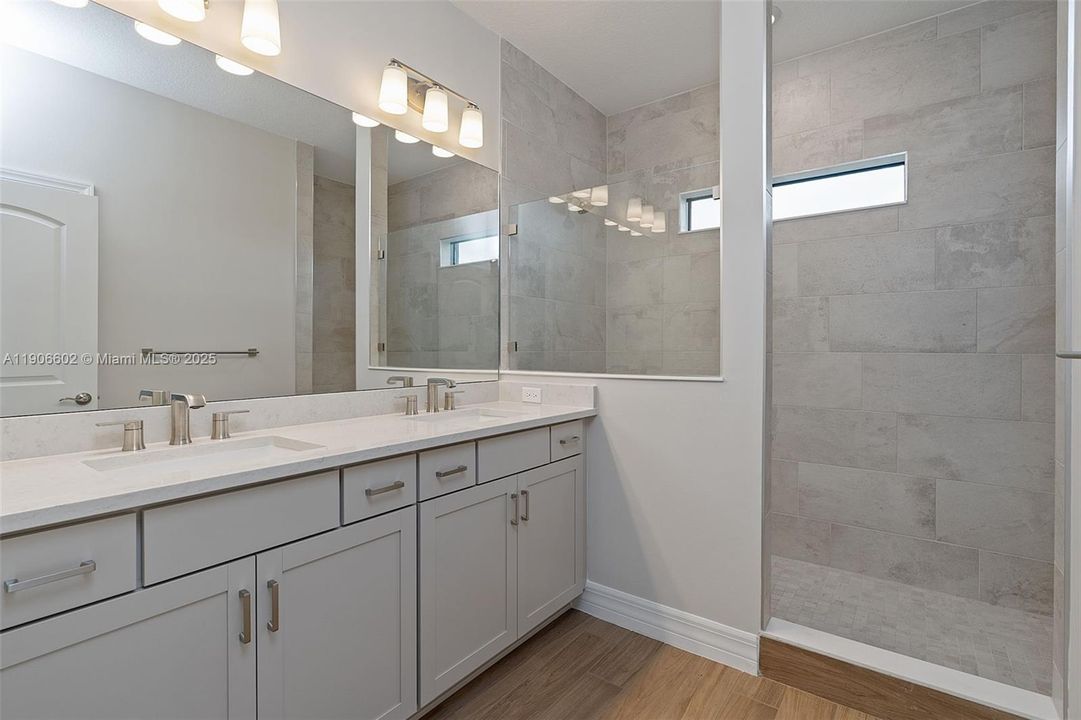 For Rent: $4,600 (3 beds, 2 baths, 2130 Square Feet)