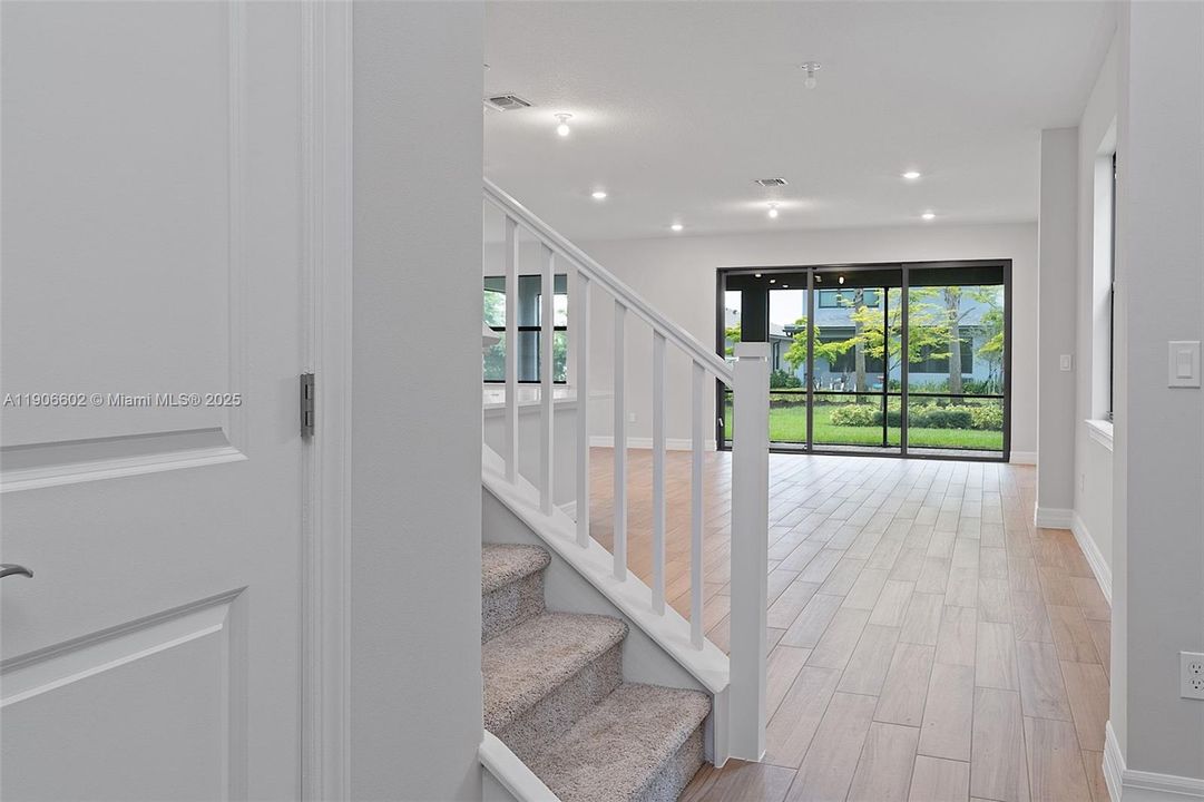 For Rent: $4,600 (3 beds, 2 baths, 2130 Square Feet)