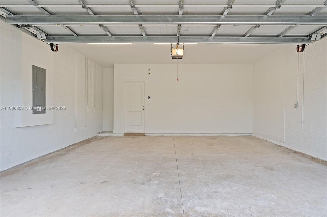 For Rent: $4,600 (3 beds, 2 baths, 2130 Square Feet)