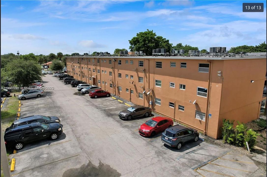 最近租的: $1,600 (1 贝兹, 1 浴室, 583 平方英尺)