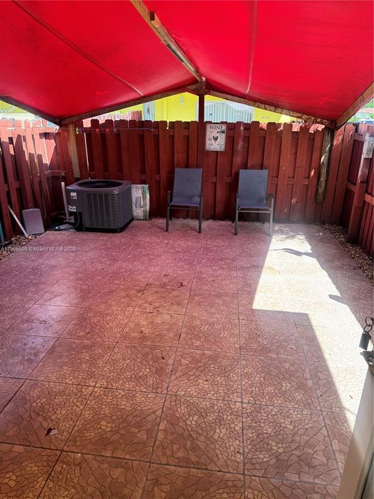 出租: $2,500 (2 贝兹, 2 浴室, 1020 平方英尺)