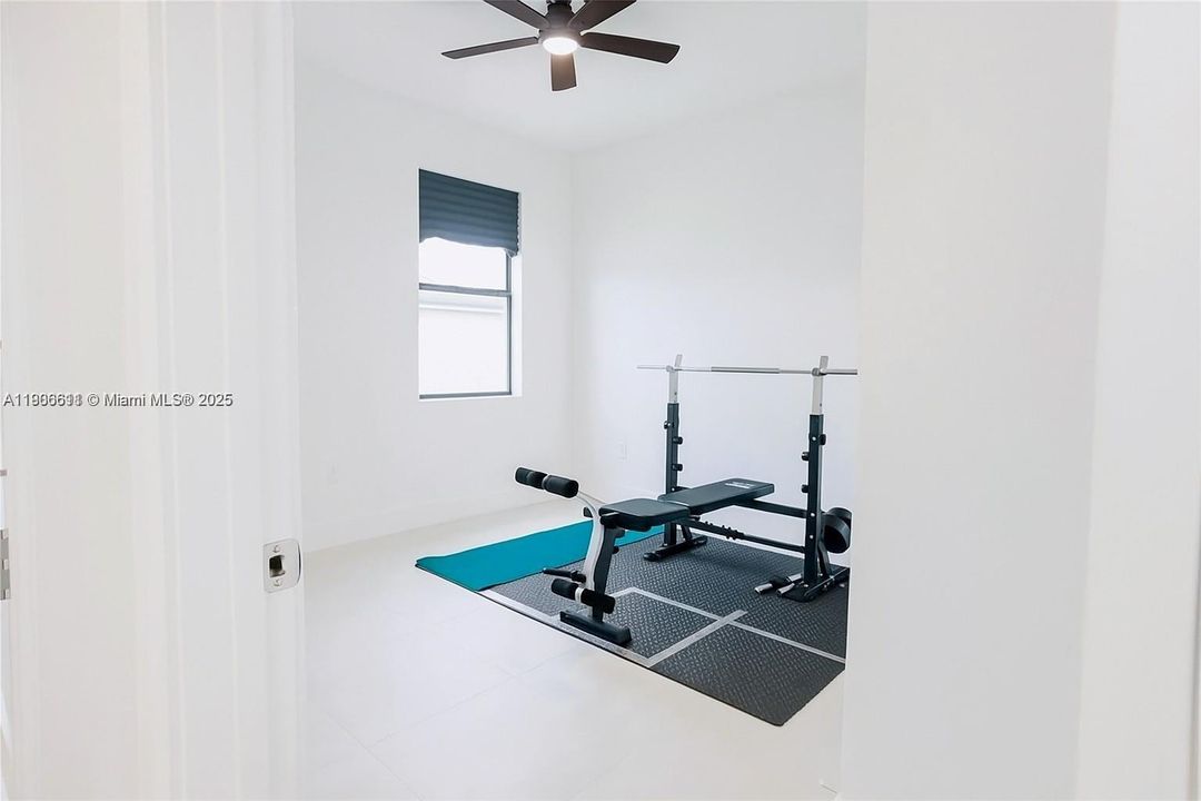 最近租的: $4,500 (4 贝兹, 3 浴室, 2533 平方英尺)