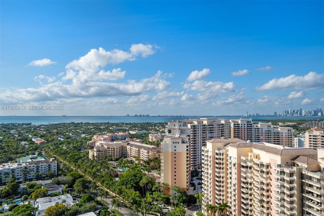 Beautiful Biscayne Bay and Key Biscayne views from the west-facing bedrooms.