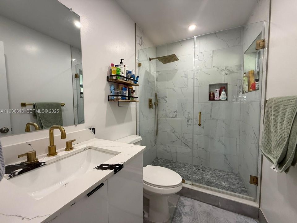 待售: $890,000 (4 贝兹, 3 浴室, 1795 平方英尺)