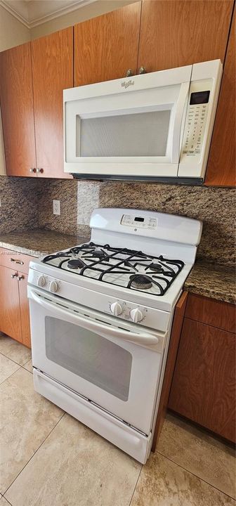 Recently Rented: $1,500 (1 beds, 1 baths, 403 Square Feet)