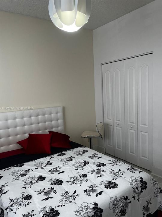 En Renta: $4,500 (3 camas, 2 baños, 1900 Pies cuadrados)