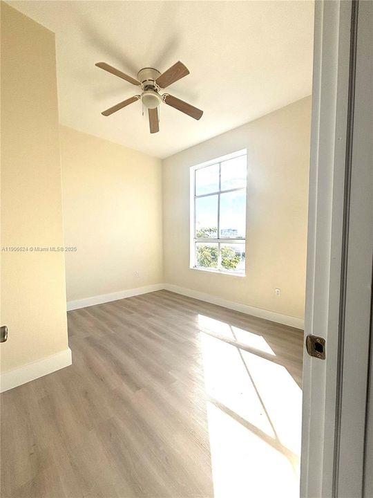 Recently Rented: $2,275 (2 beds, 3 baths, 1560 Square Feet)