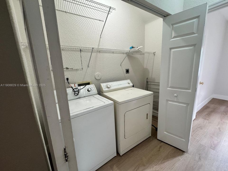 For Rent: $2,800 (3 beds, 2 baths, 1260 Square Feet)