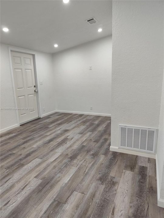 For Sale: $130,000 (4 beds, 2 baths, 1450 Square Feet)