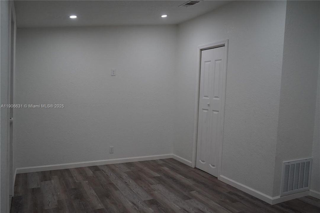 For Sale: $130,000 (4 beds, 2 baths, 1450 Square Feet)