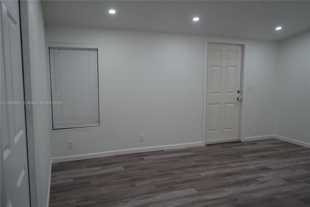 For Sale: $130,000 (4 beds, 2 baths, 1450 Square Feet)