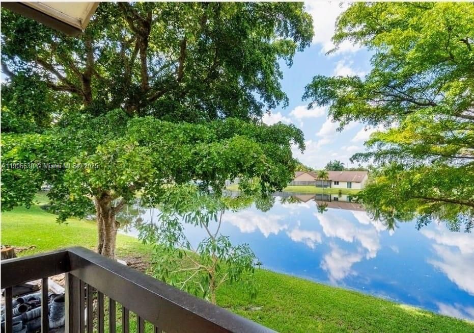 出租: $2,449 (3 贝兹, 2 浴室, 1216 平方英尺)