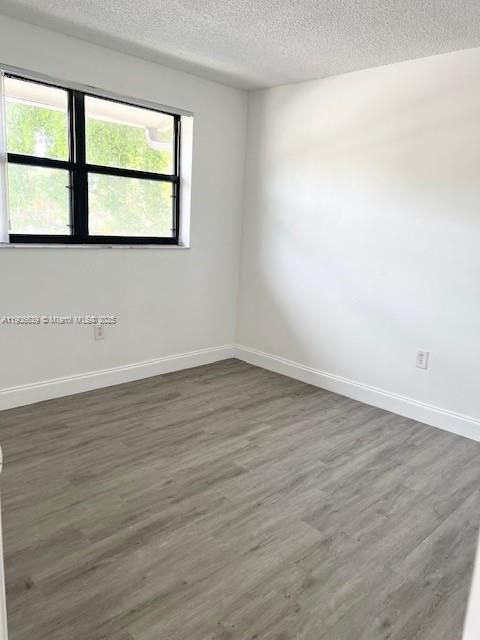 出租: $2,449 (3 贝兹, 2 浴室, 1216 平方英尺)