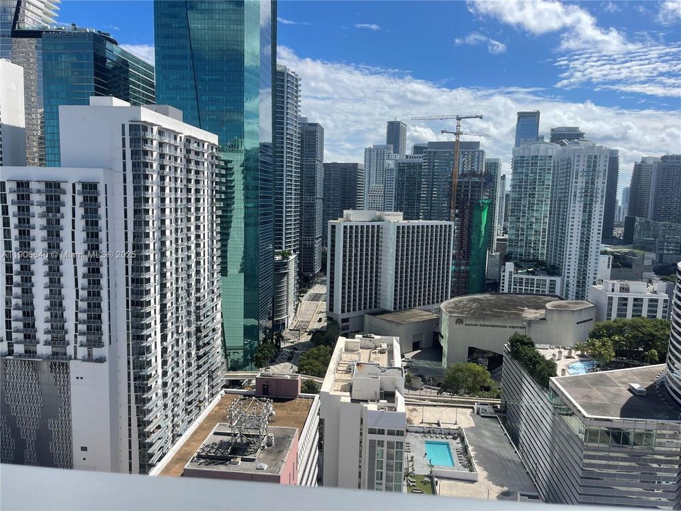 For Rent: $2,500 (1 beds, 1 baths, 526 Square Feet)