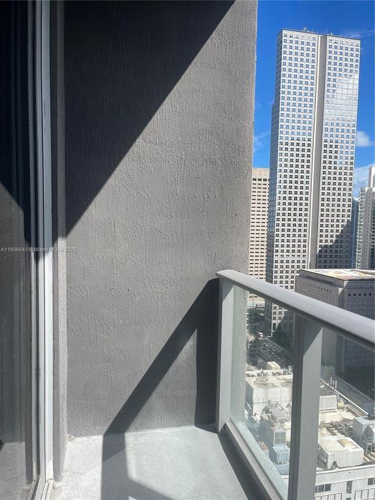 For Rent: $2,500 (1 beds, 1 baths, 526 Square Feet)