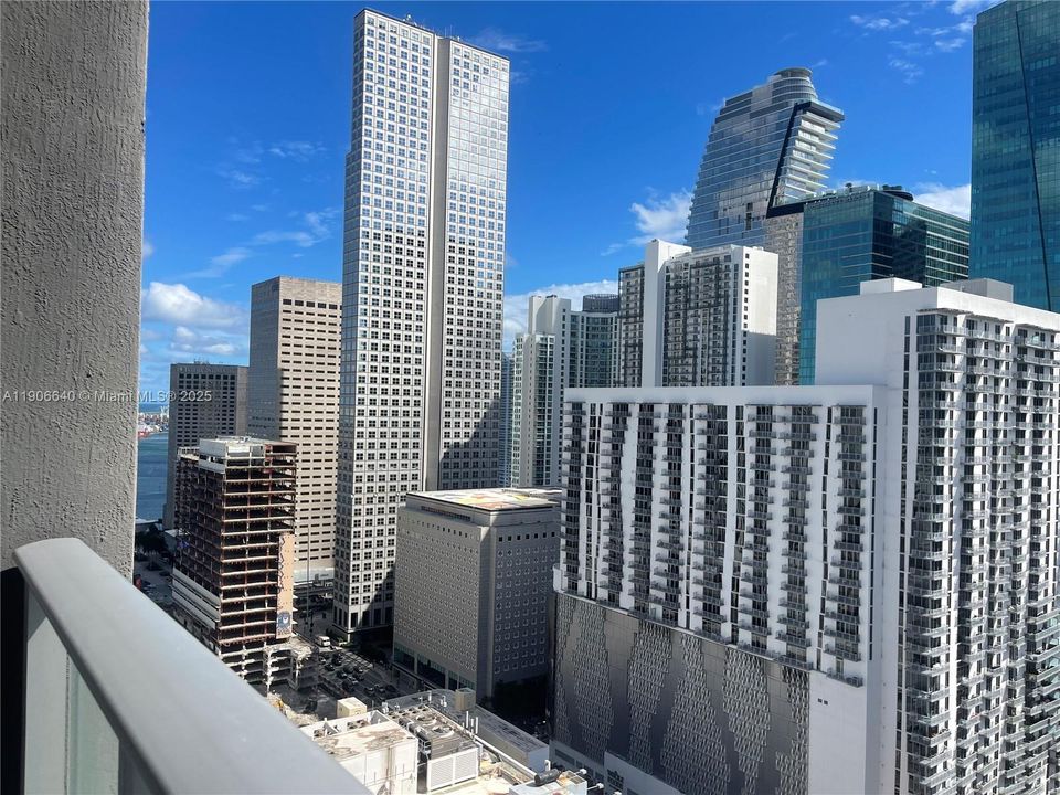 For Rent: $2,500 (1 beds, 1 baths, 526 Square Feet)