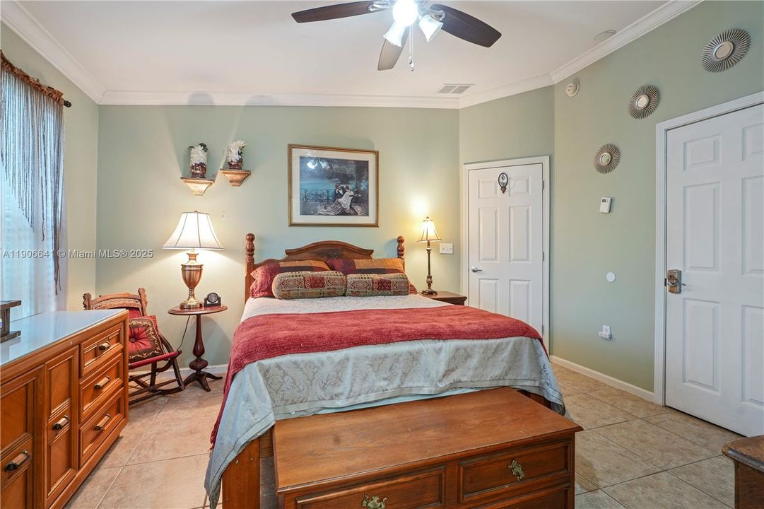 En Venta: $262,500 (3 camas, 2 baños, 0 Pies cuadrados)