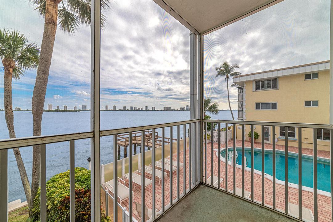 Balcony Pool View & Intracoastal