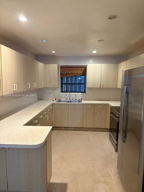 For Sale: $374,999 (3 beds, 2 baths, 2072 Square Feet)