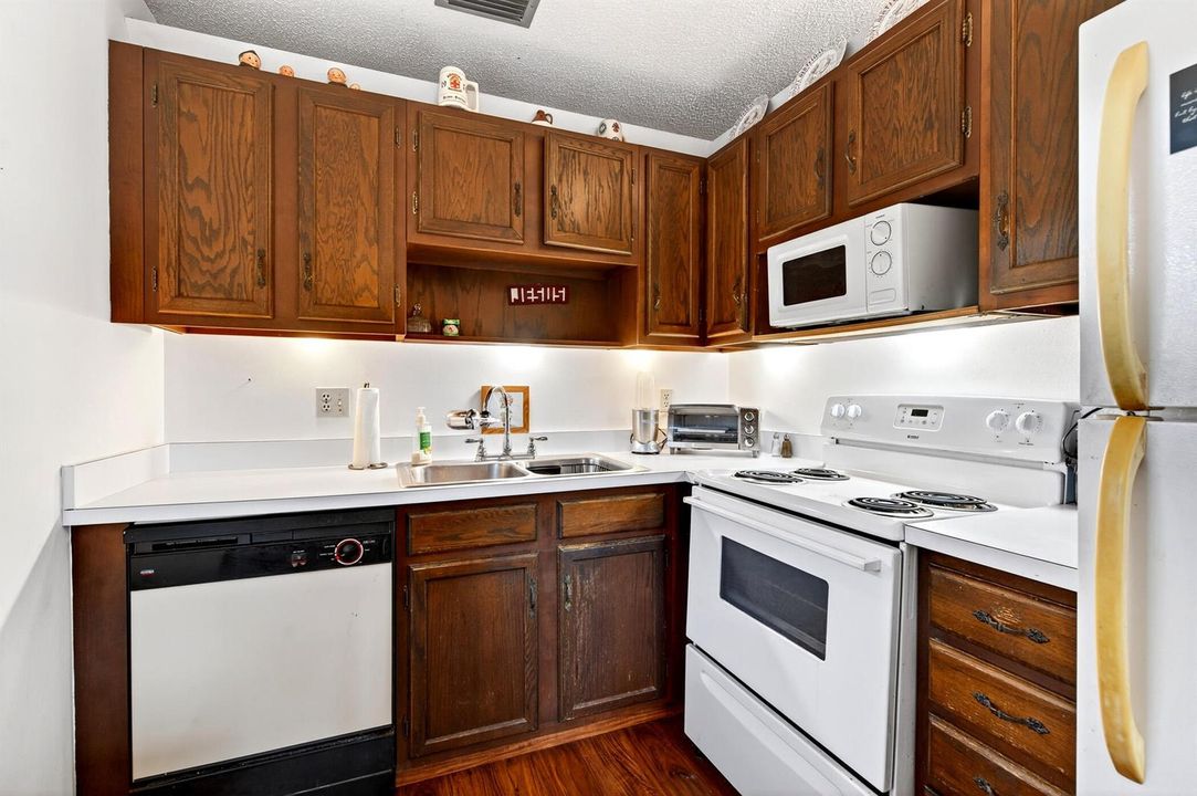108 Spring Lake Drive - 203 -16