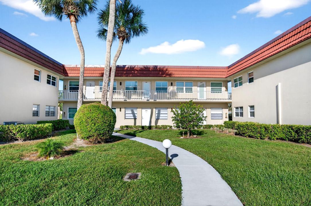 108 Spring Lake Drive - 203 -99