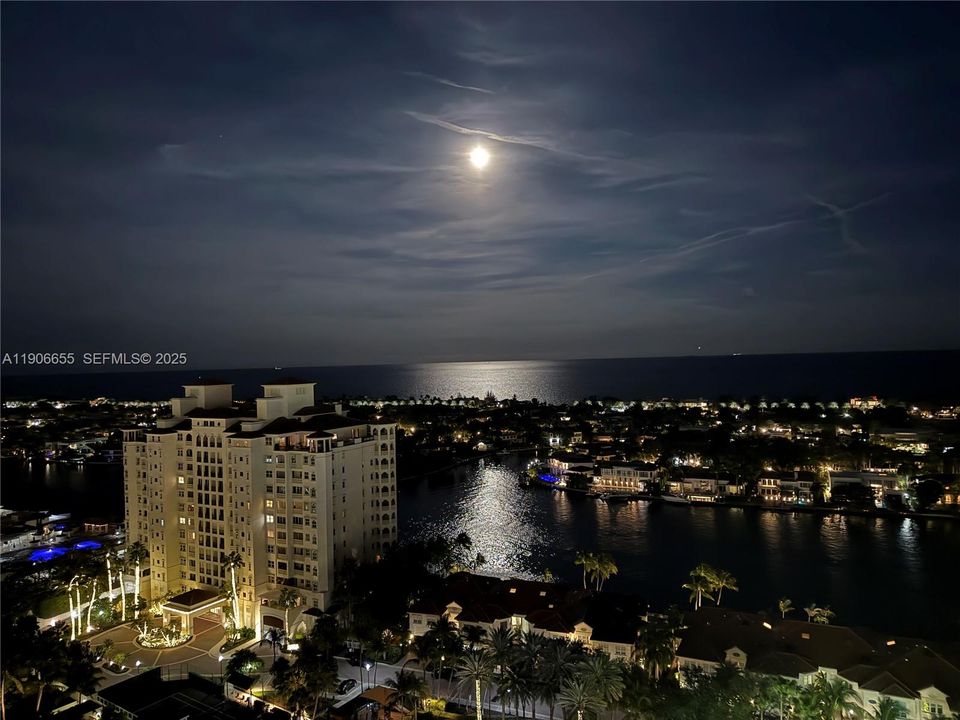 For Sale: $4,250,000 (2 beds, 2 baths, 2390 Square Feet)