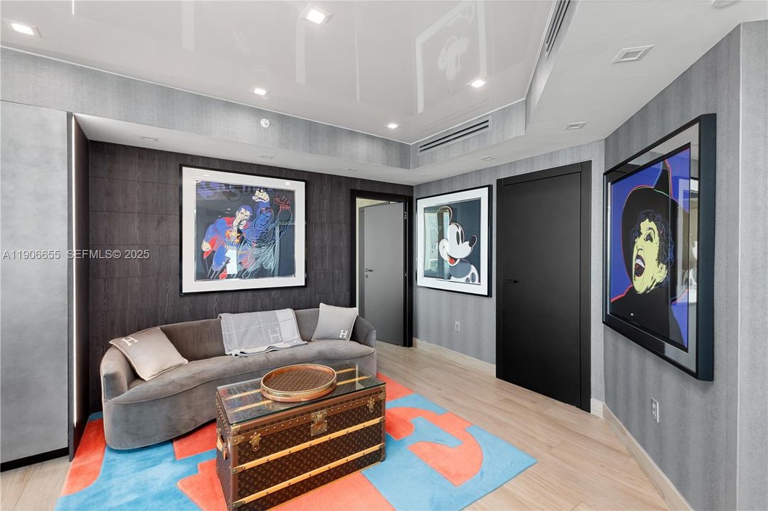 For Sale: $4,250,000 (2 beds, 2 baths, 2390 Square Feet)