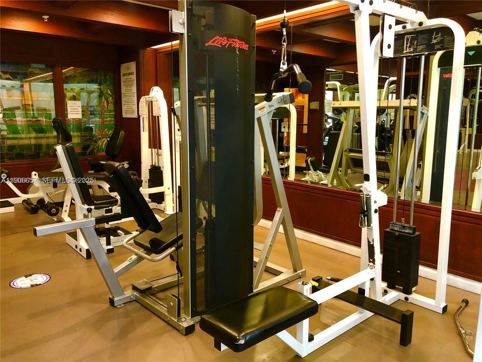 В аренду: $3,300 (2 спален, 2 ванн, 955 Квадратных фут)