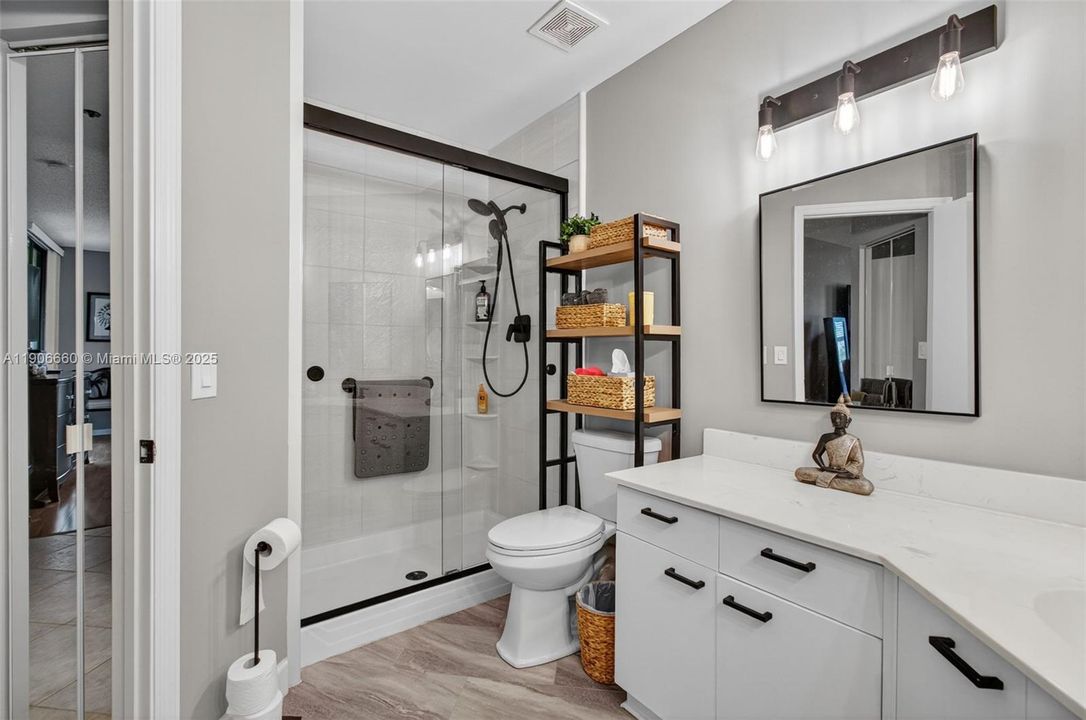 For Sale: $299,000 (3 beds, 2 baths, 1115 Square Feet)