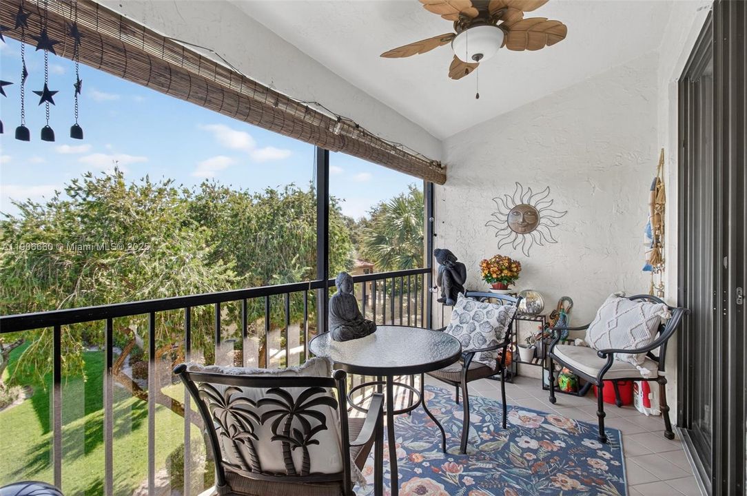 For Sale: $299,000 (3 beds, 2 baths, 1115 Square Feet)