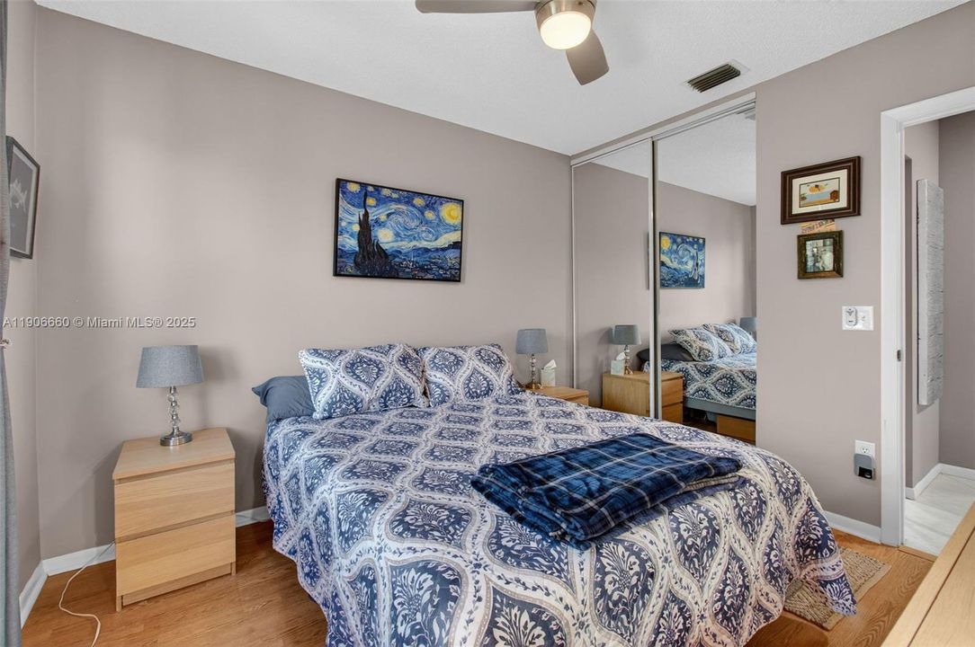 For Sale: $299,000 (3 beds, 2 baths, 1115 Square Feet)