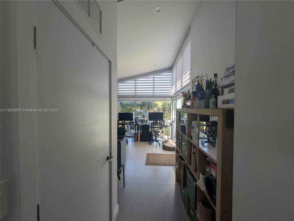 Active With Contract: $1,200,000 (3 beds, 3 baths, 1808 Square Feet)