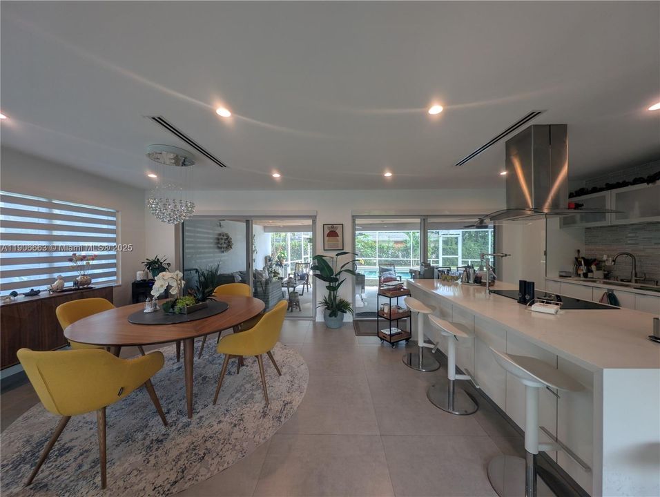 Active With Contract: $1,200,000 (3 beds, 3 baths, 1808 Square Feet)