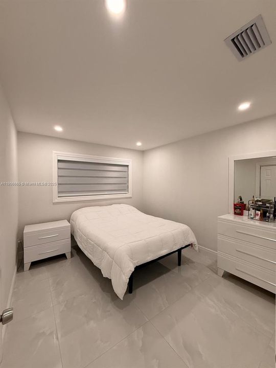 最近租的: $2,950 (3 贝兹, 1 浴室, 1000 平方英尺)