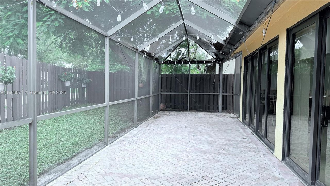 Patio enclosed