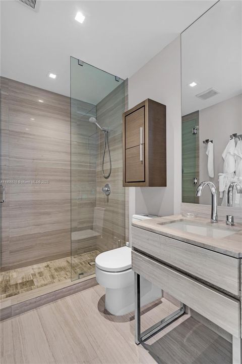 Active With Contract: $16,000 (2 beds, 2 baths, 1628 Square Feet)