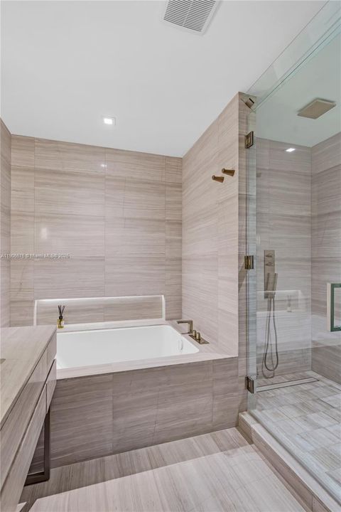 Active With Contract: $16,000 (2 beds, 2 baths, 1628 Square Feet)