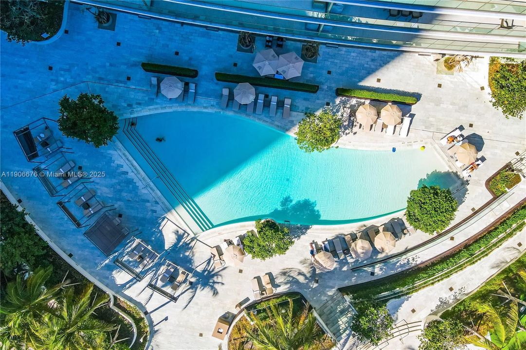 Active With Contract: $16,000 (2 beds, 2 baths, 1628 Square Feet)