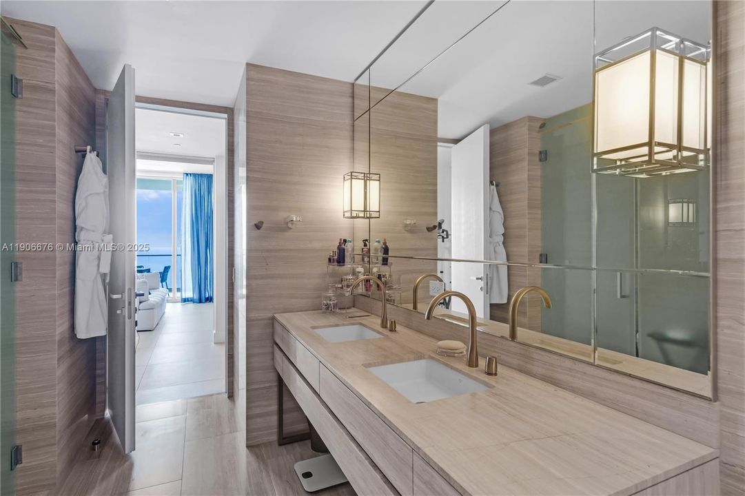 Active With Contract: $16,000 (2 beds, 2 baths, 1628 Square Feet)