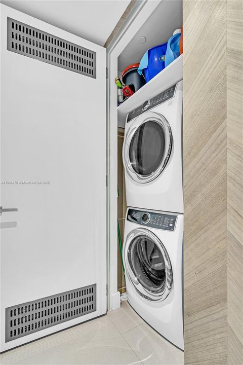 Active With Contract: $16,000 (2 beds, 2 baths, 1628 Square Feet)