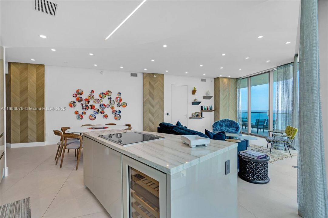 Active With Contract: $16,000 (2 beds, 2 baths, 1628 Square Feet)